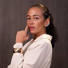 Dra. Lohana Ribeiro — CRM-GO 20050 · RQE 20274